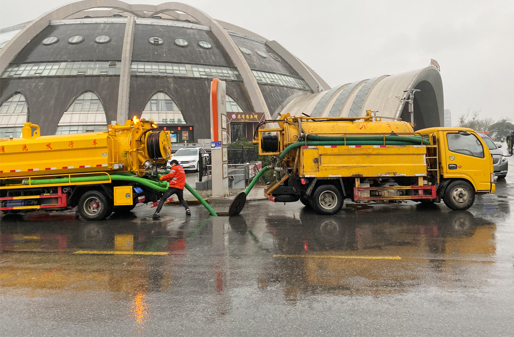 271玄武商场管道清淤